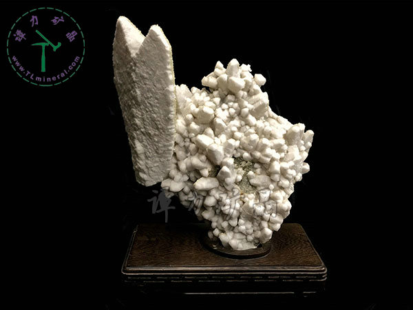 大燕尾雙晶-45x35x15cm----福建，三明